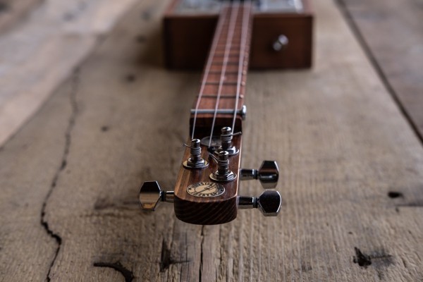 Gallery cigar box guitar